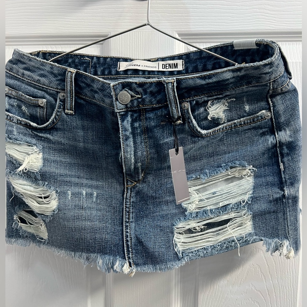 NWT Lovers & Friends Denim Skirt 27 Comes from Pet Friendly Home